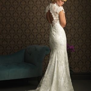 Allure 8764 Bridal Gown